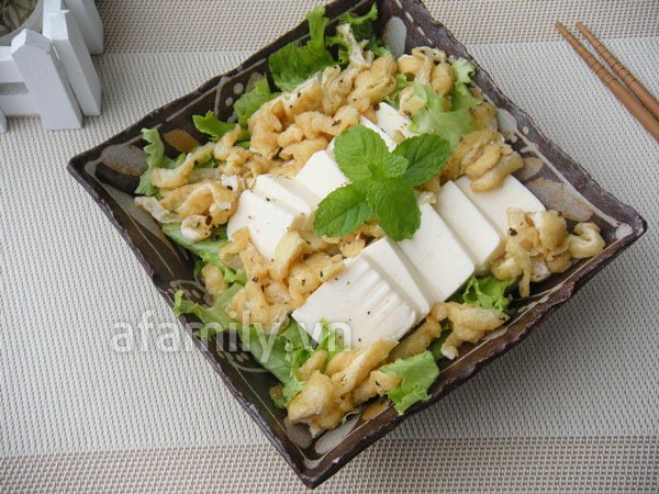 Salad đậu phụ cho ngày ăn chay